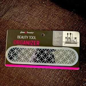 Beauty brush organizer